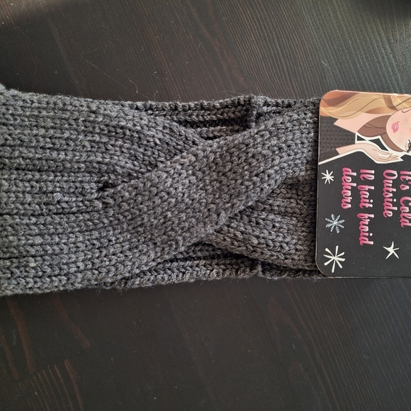 🖤 2 for 25$ Hat, headband, Scarf, and Gloves - Picture 6 of 10